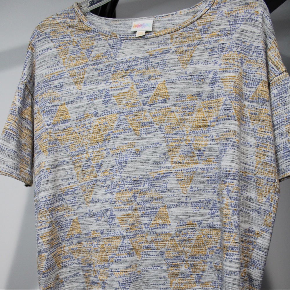 🔴 5/$20 Grey high low casual tee
